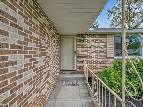 4th image of 5107 Seven Pines Dr