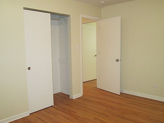 5th image of 22762 East Dr