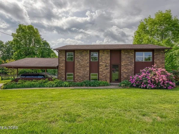 7808 Queensbury Dr, Knoxville, TN 37919