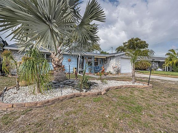 2nd image of 1131 Royalwood Dr