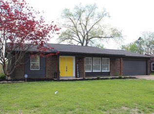 908 Fort Henry Rd, Belleville, IL 62221