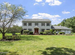 31 Morningstar Ln, Feura Bush, NY 12067