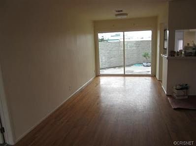 3rd image of 6519 Morse Ave