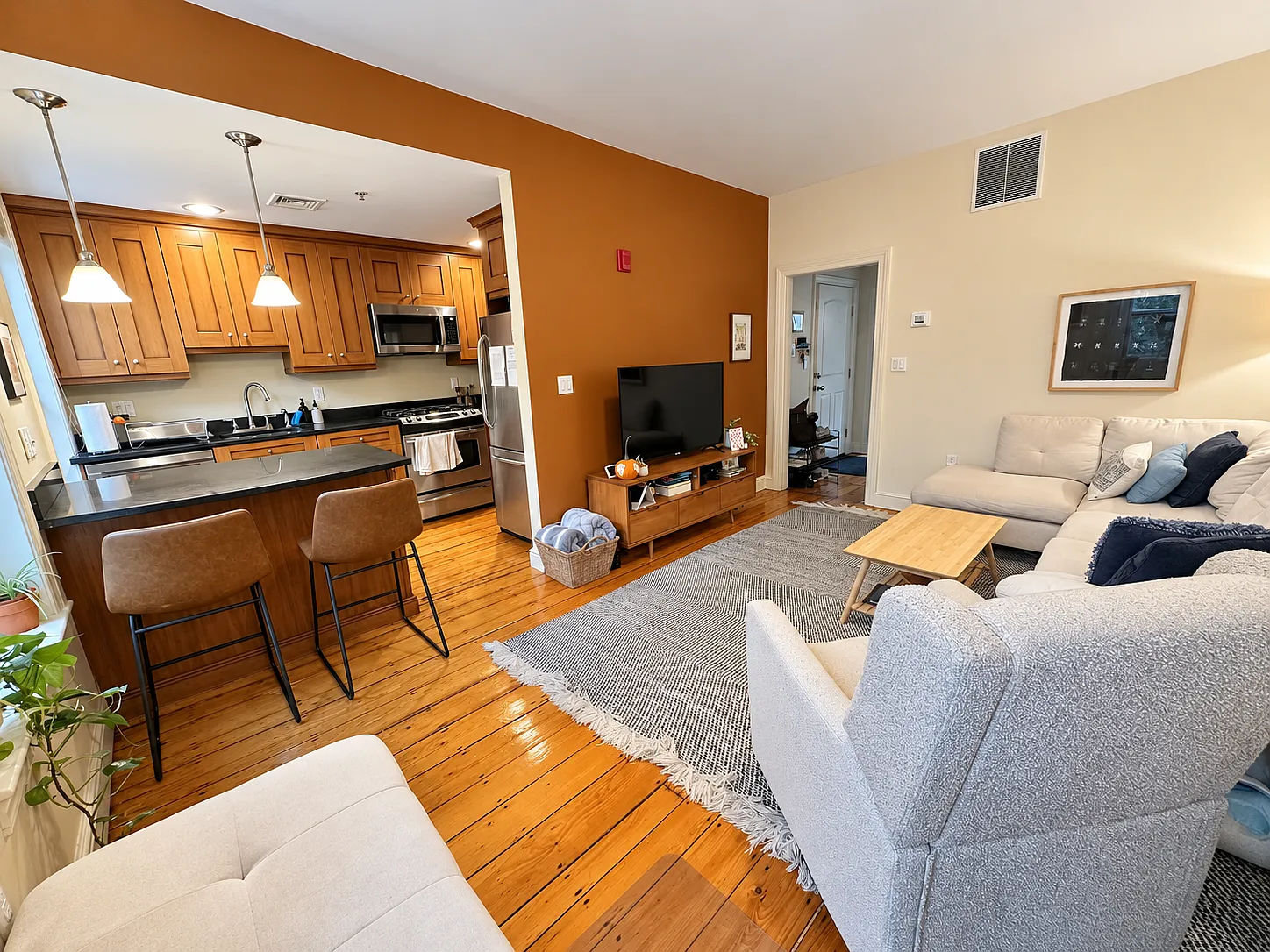1 bed, 600 sqft, $3,150 — Photo 2