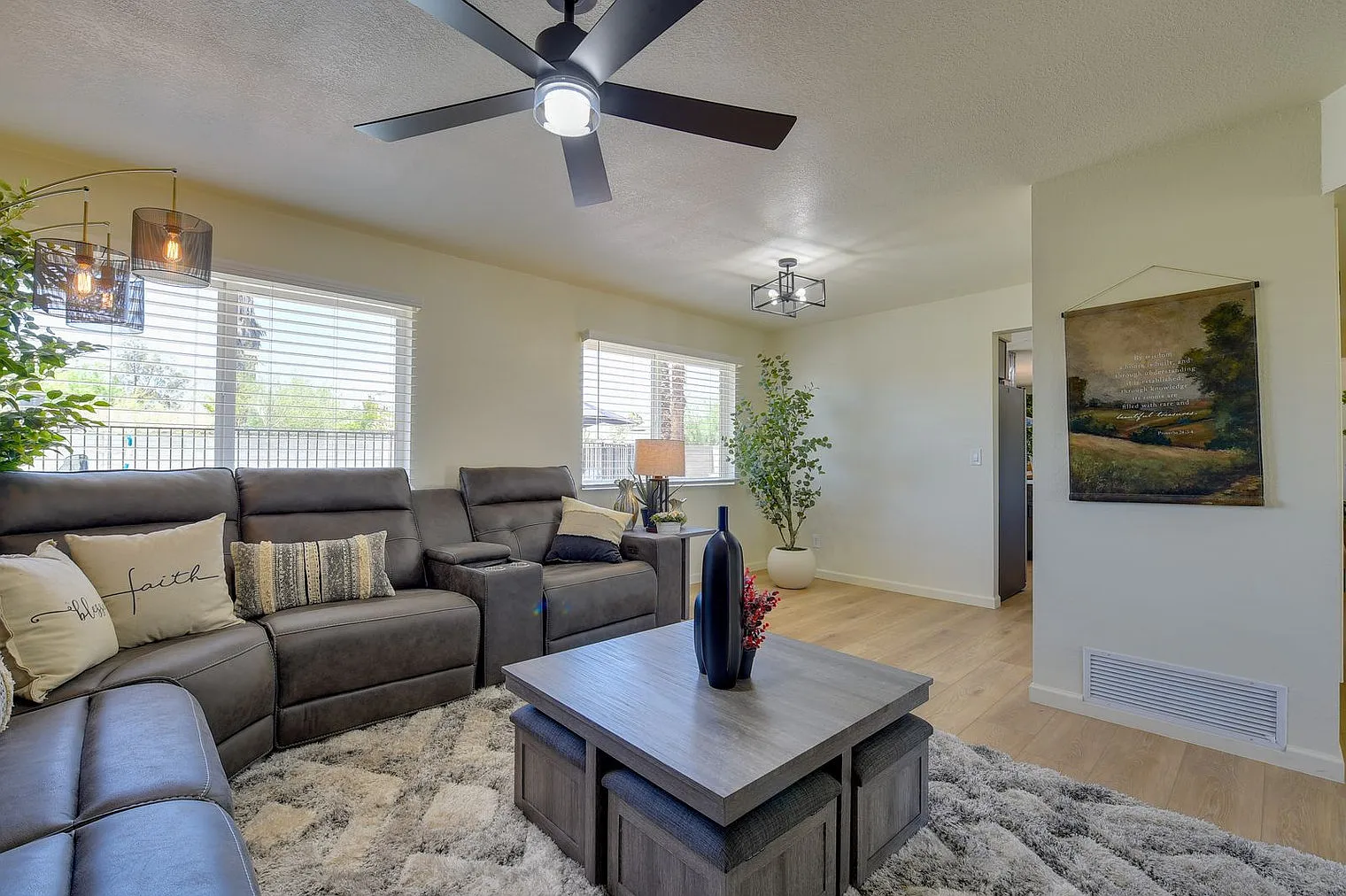 3 bed, 2.0 bath, 1399 sqft, $6,918 — Photo 3