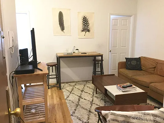 Rented by City Connections Realty | media 14