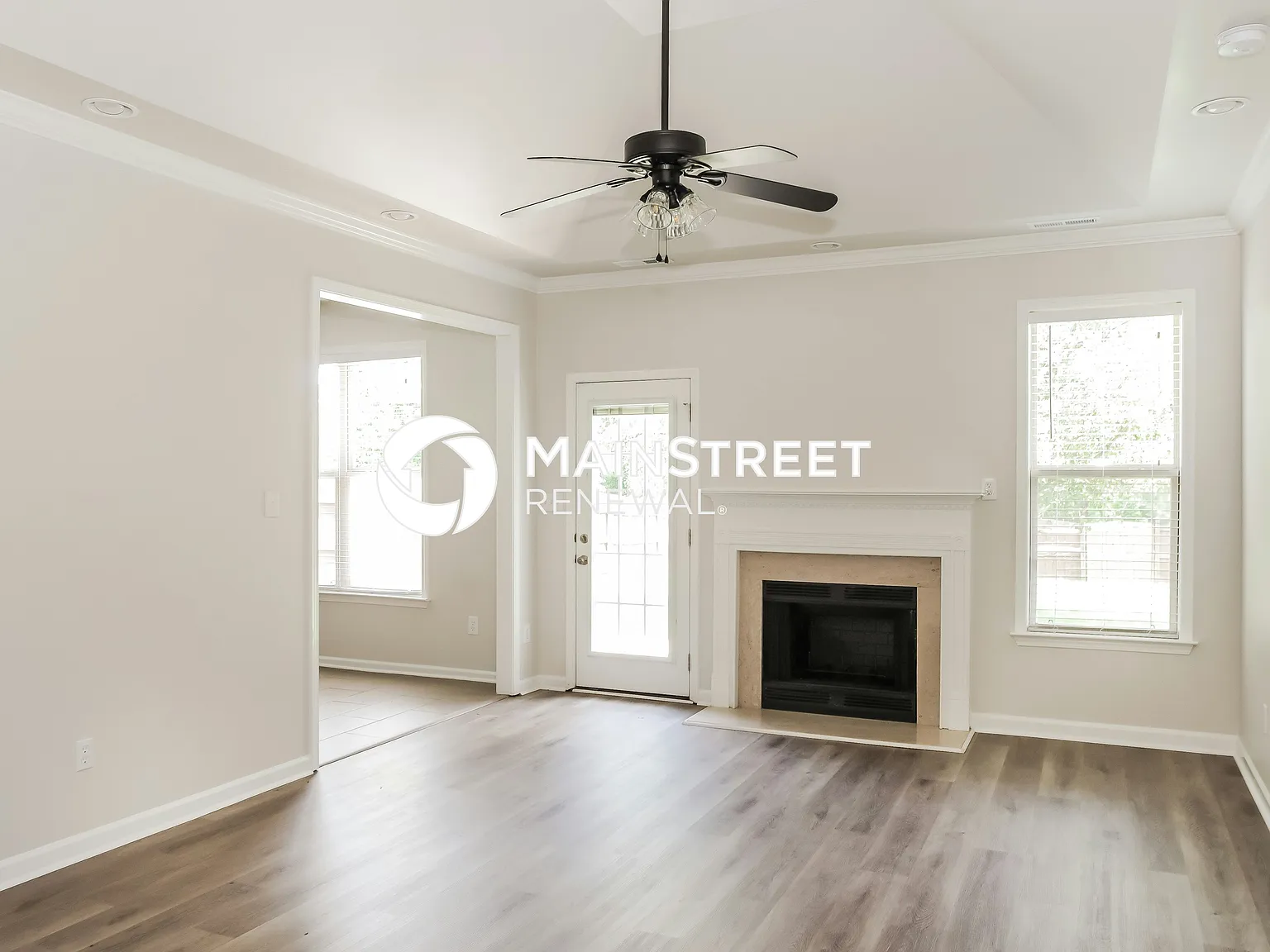 15808 Coldwater Dr — Photo 3