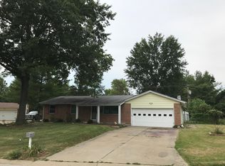 820 Crosswood Ct, Saint Charles, MO 63303