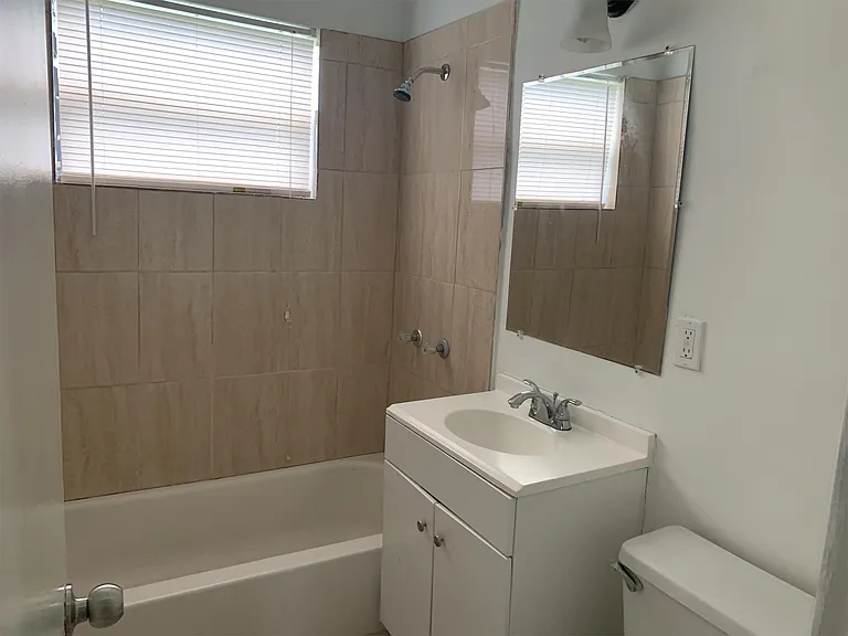 3451 NW 6th St — Photo 11