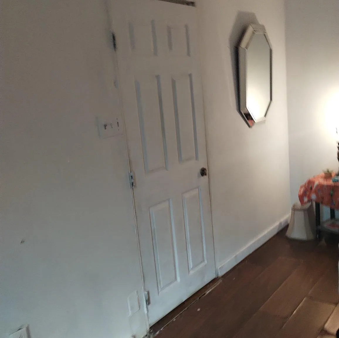 1 bed, 1.0 bath, 728 sqft, $640 — Photo 2