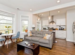 856 N Hermitage Ave APT 3F, Chicago, IL 60622