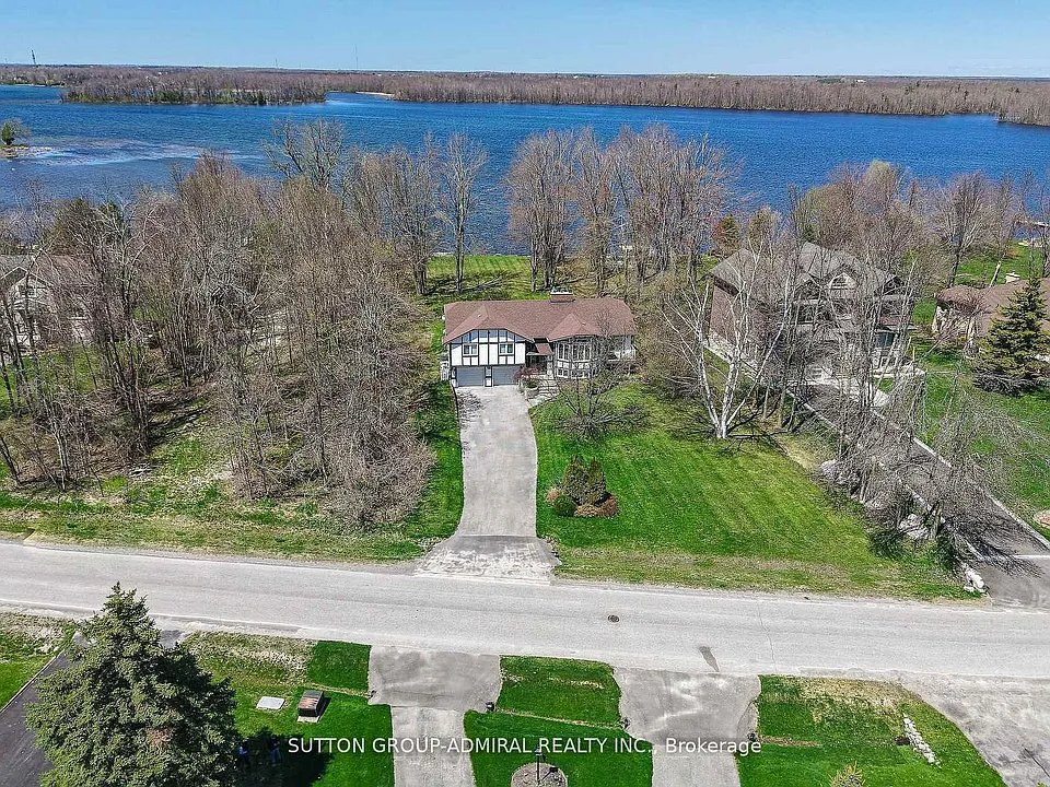 182 Bayshore Dr