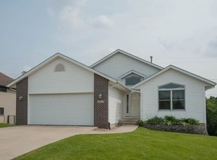 2823 38th Ave SW, Cedar Rapids, IA 52404