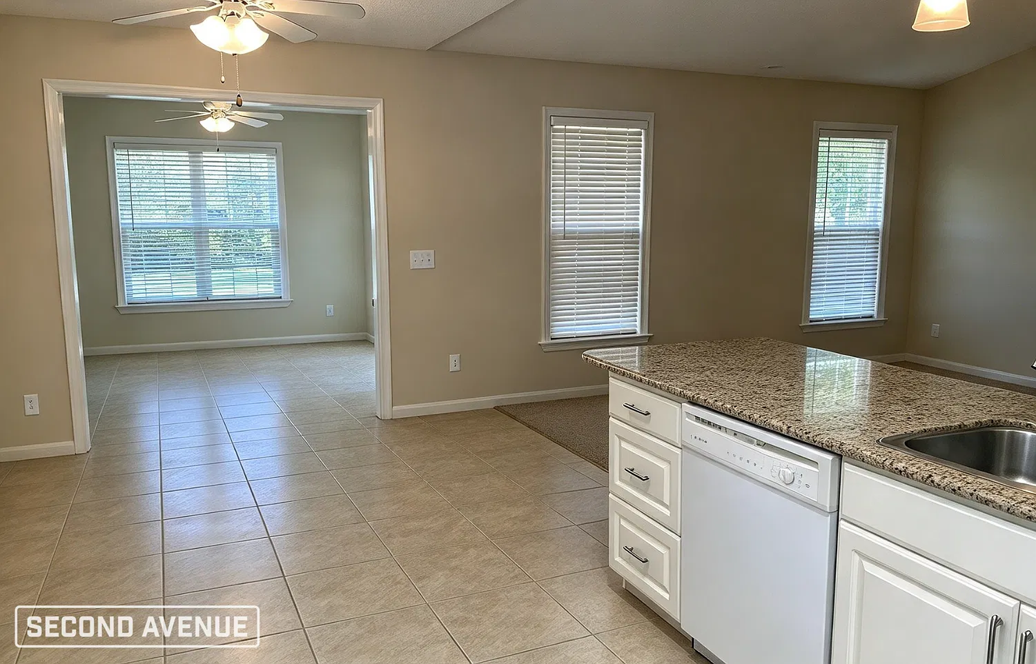 2 bed, 2.0 bath, 1380 sqft, $1,595 — Photo 2