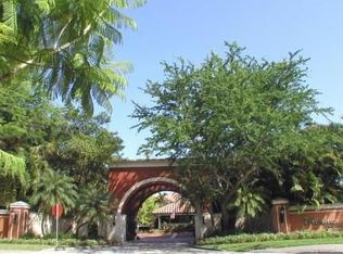 2000 S Bayshore Dr APT 14, Miami, FL 33133