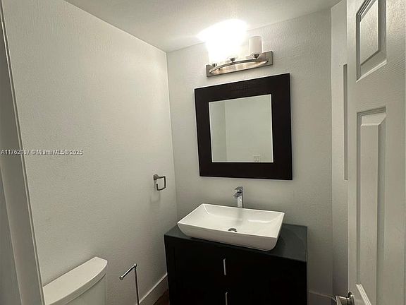 5th image of 9340 NW 50th Doral Cir N #9340