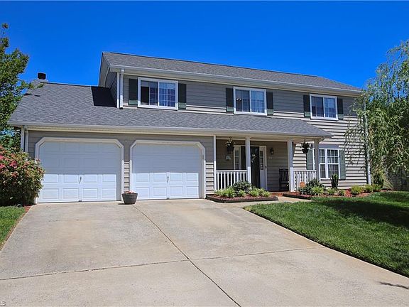 3rd image of 816 Eagle Point Dr