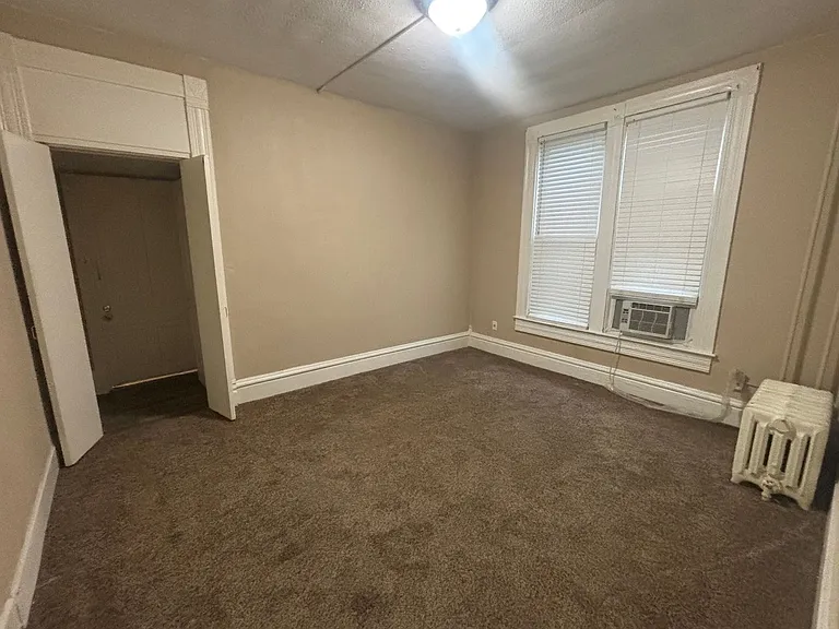 2820 Cottage Grove Ave — Photo 11