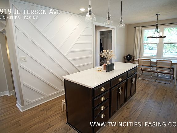5th image of 1919 Jefferson Ave