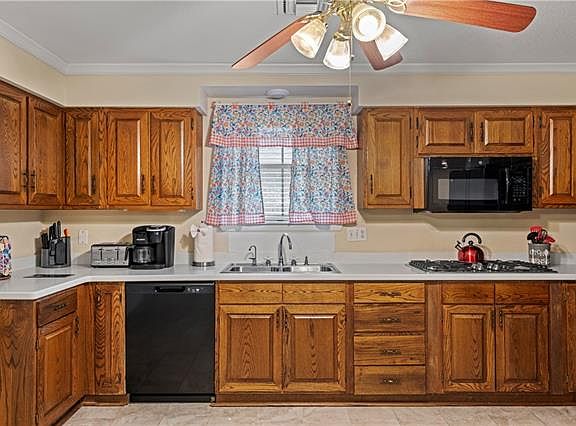 5th image of 2377 Leon C Simon Dr
