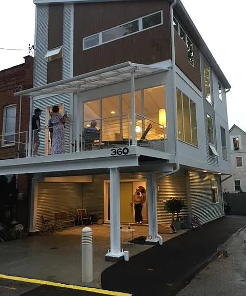 358 Lamont Pl — Photo 1