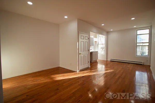 Rented by Compass | media 9