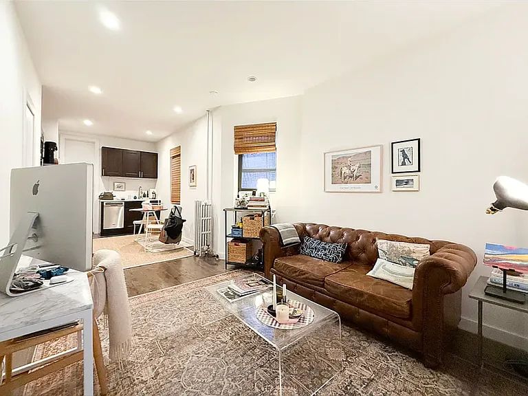 139 Mulberry St #17 — Photo 1