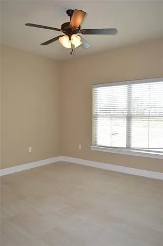 128 Village Oaks Blvd — Photo 8