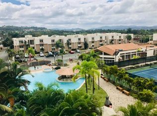 Cond Valles De Torrimar #D-312, Guaynabo, PR 00966