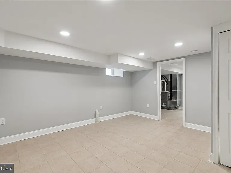 806 Rundale Ave — Photo 2