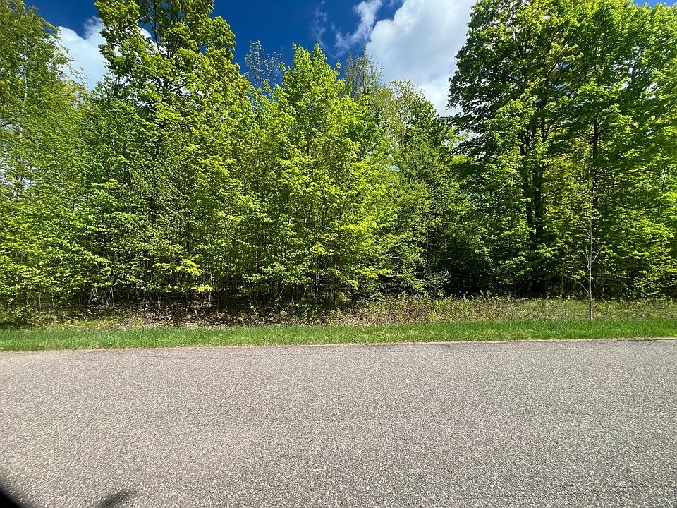 2nd image of LOT 21 Campfire Run Cres