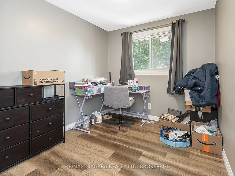 58 Dorchester Blvd — Photo 8