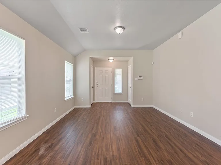 14954 Huntington Willow Ln — Photo 3