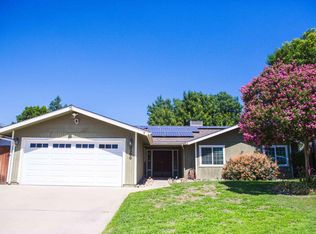 2200 E Hillcrest Ave, Visalia, CA 93292