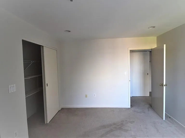 950 Massachusetts Ave #617 — Photo 4