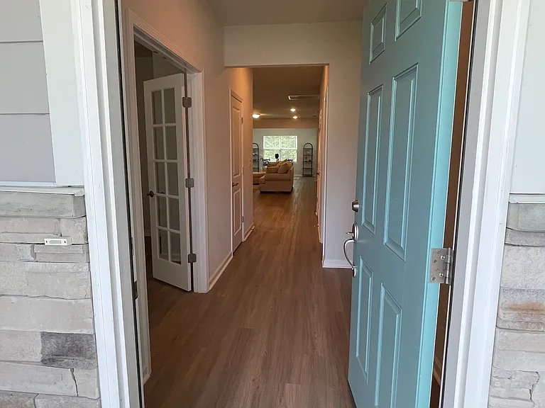 2828 Campanella Dr — Photo 3