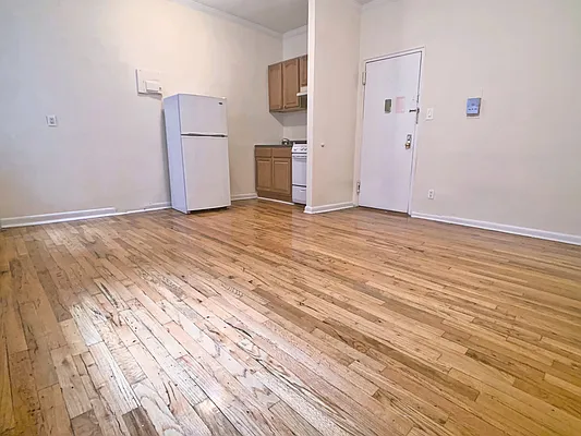 Rented by Corcoran | media 7