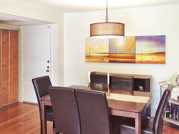 5th image of 5257 Radford Ave Unit 202
