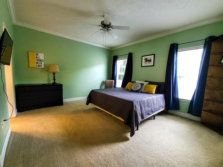 Bedroom 3 - Master Suite with king bed