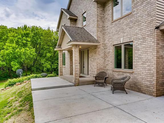 4th image of 14661 Thicket Ln