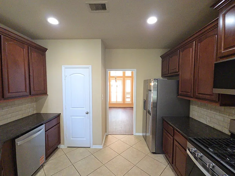 28214 Helmsman Knolls Dr — Photo 10