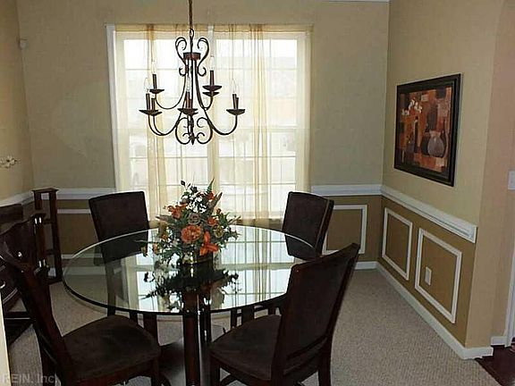 Spacious Dining Room