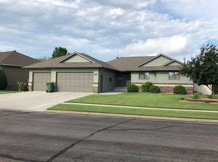 1329 16th St NE, Watertown, SD 57201