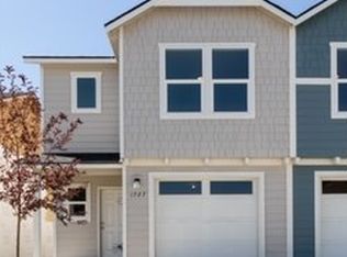 1707 NE 8th St, Hermiston, OR 97838