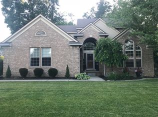 1707 Wooded Valley Ln, Howell, MI 48855