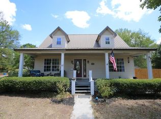 908 W 6th St, Mc Gregor, TX 76657