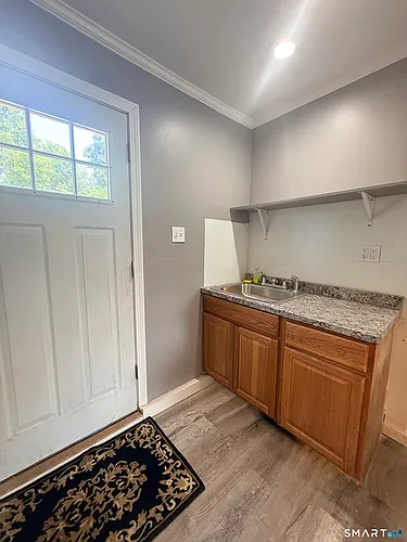 191 E Side Dr Photo 1