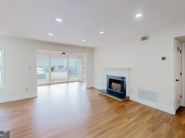 1601 Augusta Dr SE, Marietta, GA 30067