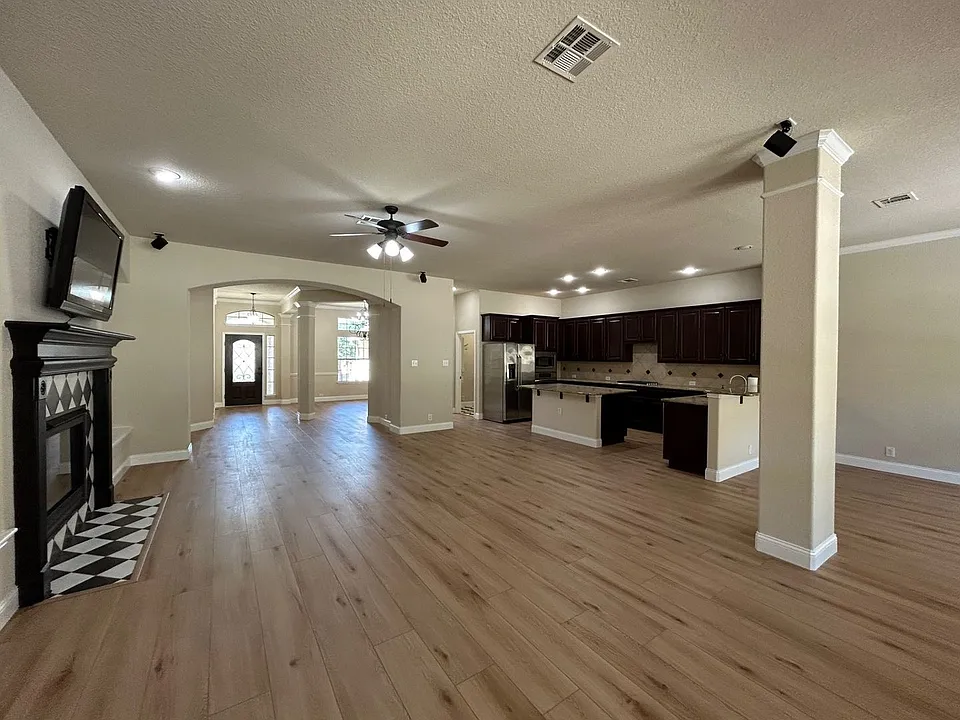18910 Honey Mesquite