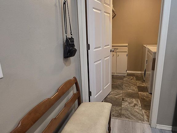 5th image of 805 S Jayme Cir